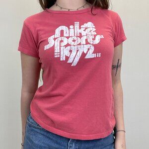 M (W) Vintage Nike Sports 1972 Pink Baby T